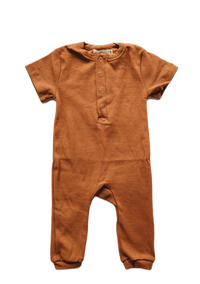 Organic cotton ribbed knit romper in "Cider"