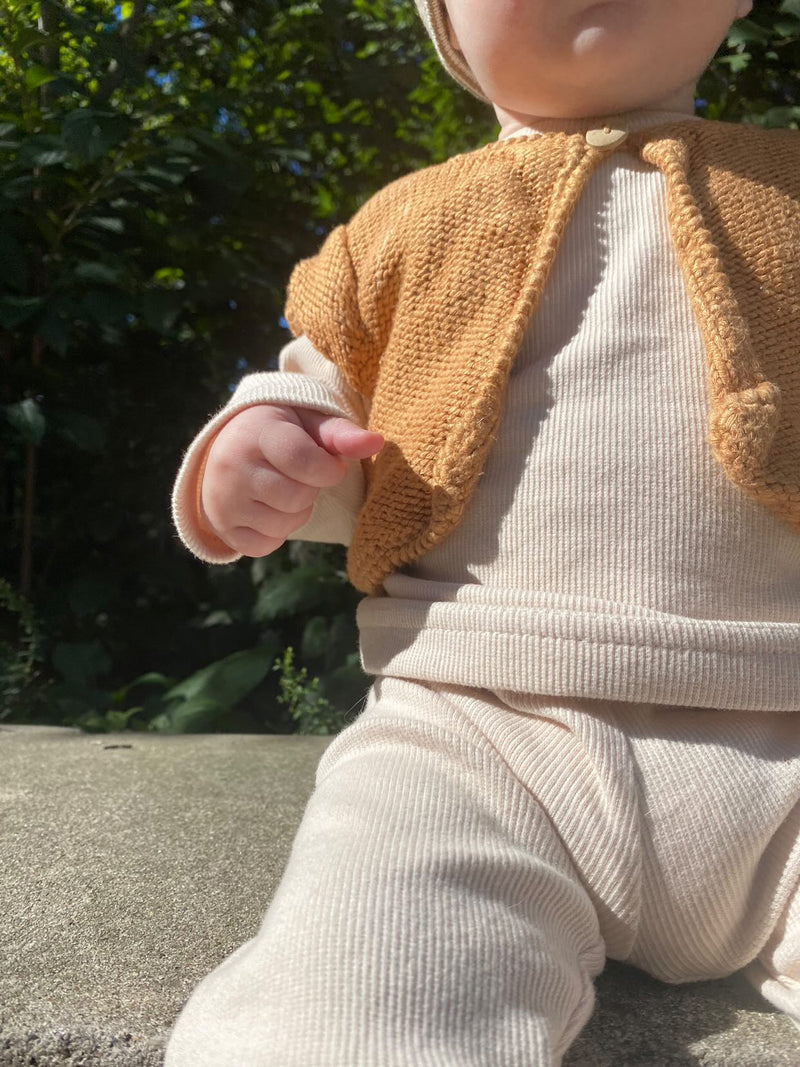 Organic cotton ribbed knit set in "Oat"